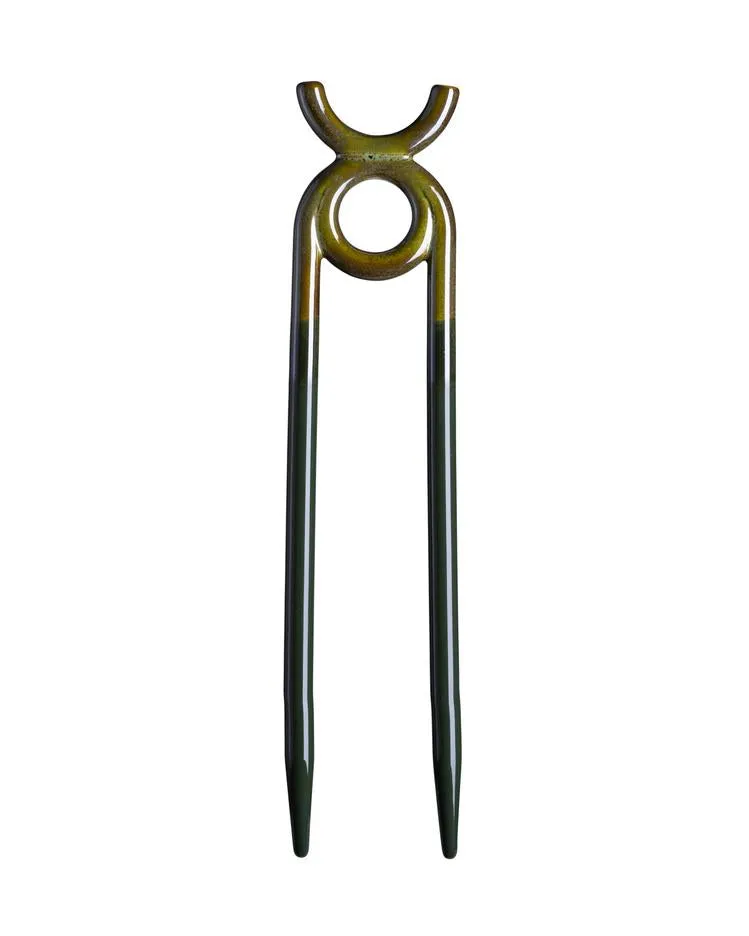 Bergs' Potter Oni Glazed Moss Green Plant Stake