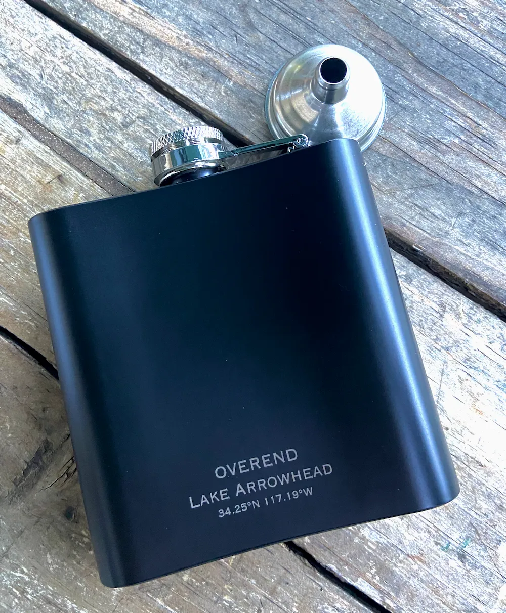 Lake Arrowhead eLAvation Map Hip Flask: matte black